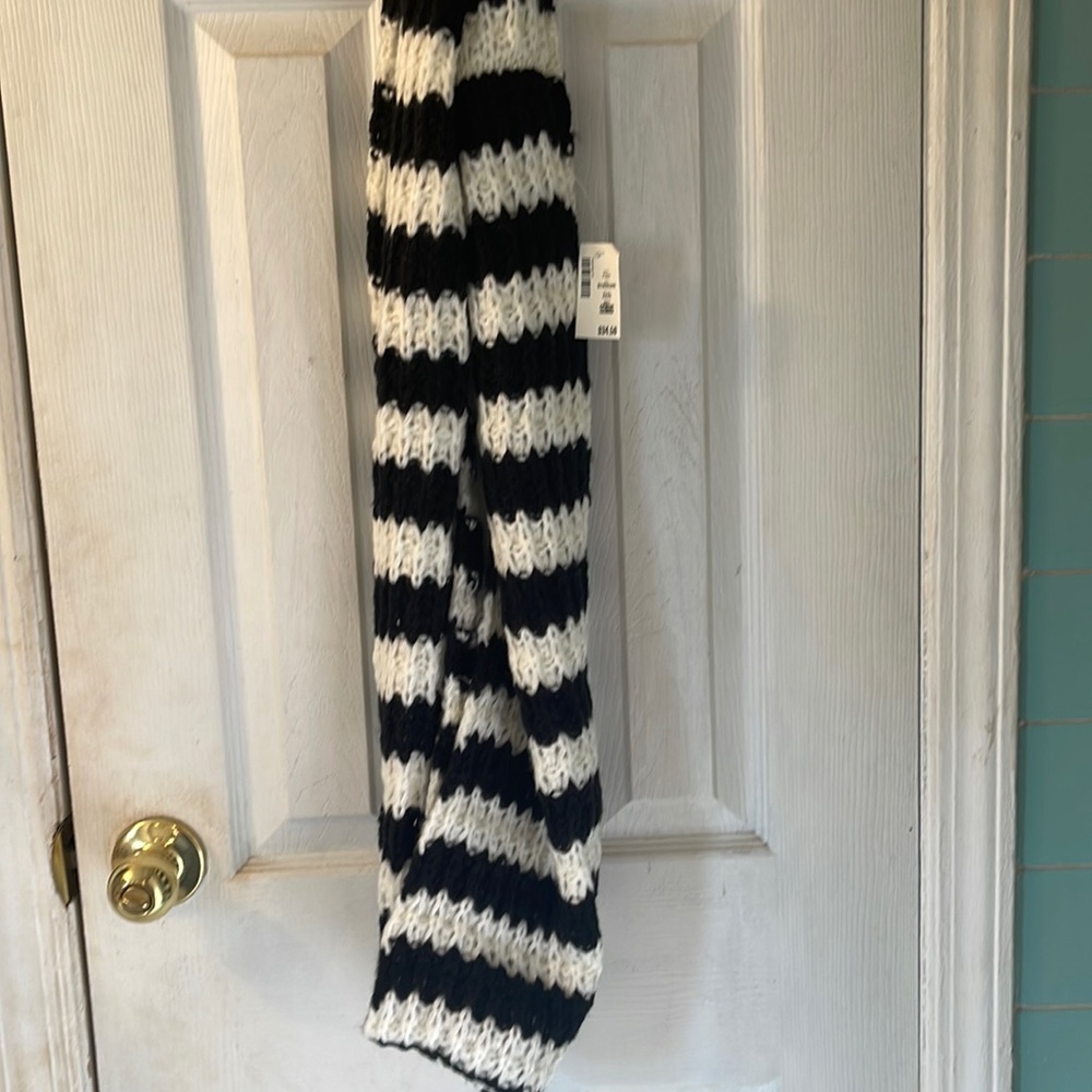 Black qnd White stripes infinity scarf
